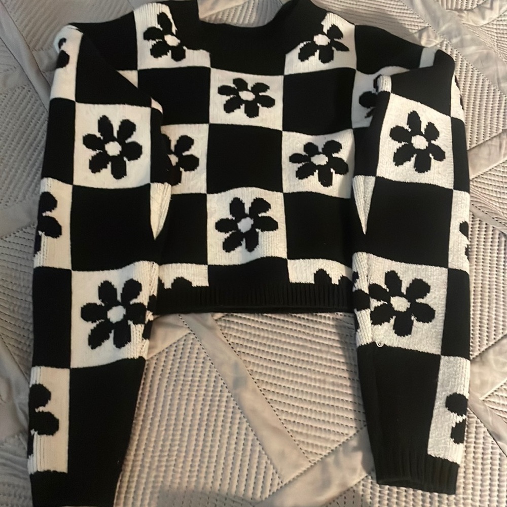 Checkered Flower Hollister Sweater